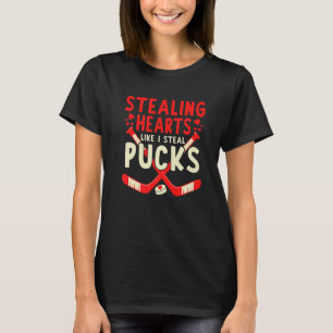 Camiseta Stealing Heart Like I Steal Pucks Valentines Day H
