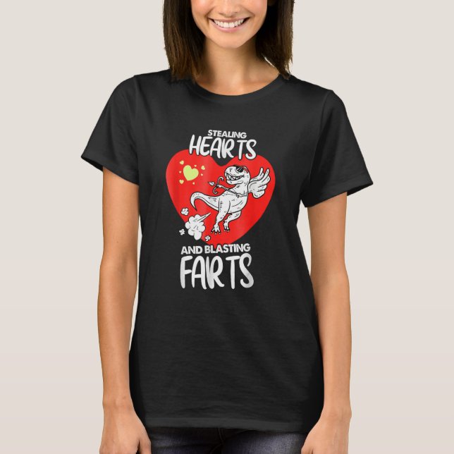 Camiseta Stealing Hearts And Blasting Farts Dino Cupid Vale (Frente)