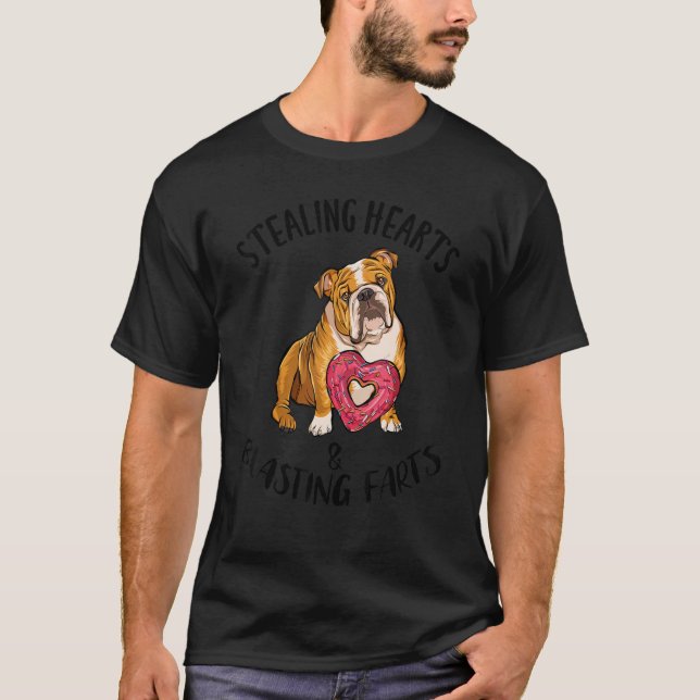 Camiseta Stealing Hearts Blasting Farts Bulldog Valentines  (Frente)