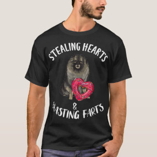 Camiseta Stealing Hearts Blasting Farts Keeshond Valentines