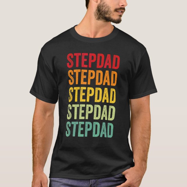 Camiseta Stepdad Rainbow Text  Stepdad Colorful (Frente)