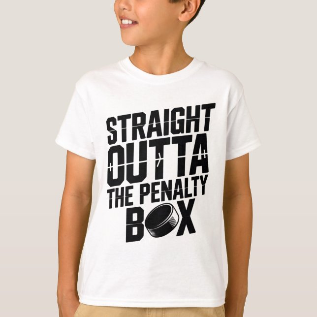 Camiseta Straight Outta The Penalty Box Funny Hockey Ice Ri (Frente)