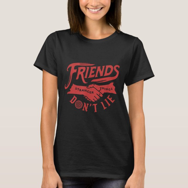 Camiseta Stranger Things 4 Friends Don’t Lie Text Handshake (Frente)