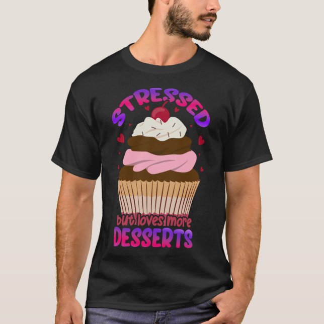 Camiseta Stress Mas Adora Mais Descendentes Sensibilização (Frente)