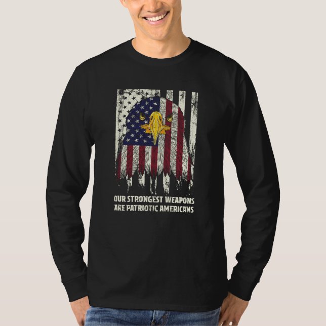 Camiseta Strongest Weapon Is American Patriotic Humor (Frente)
