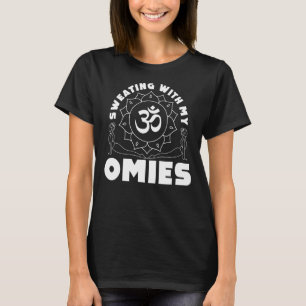 Camiseta Suando Com Meus Omies Om Yoga Divertido Dizendo Ma