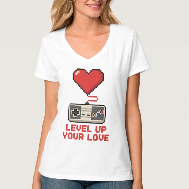 Camiseta Suba de Nível Seu Amor, Design de Jogos Retro em P (Frente)