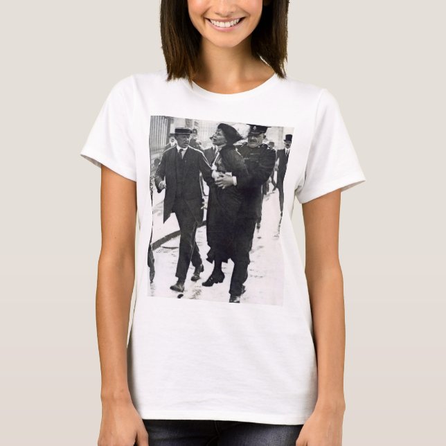 Camiseta Suffragette Emmeline Pankhurst sendo presa em 1914 (Frente)