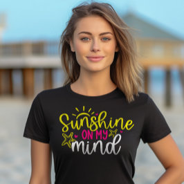 Camiseta Summer Mindset "Sunshine On My Mind"
