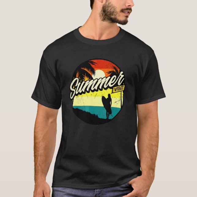 Camiseta Summer Vibes Palm Tree Surfboard Vacina de Verão V (Frente)