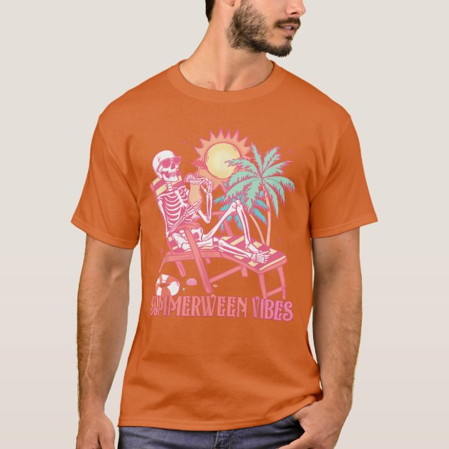 Camiseta Summerween Vibes Skeleton Summer Vacation Beach Fu (Frente)