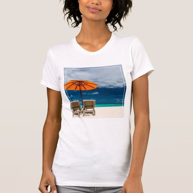 Camiseta Sun Umbrella na praia Sandy|Maldivas (Frente)