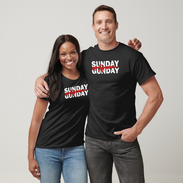 Camiseta Sunday Gunday Design for Rifle Gun Fans (Unissex)