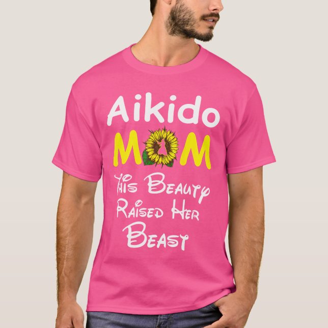 Camiseta Sunflower Aikido Mãe Esta Beleza Levantou Suas Bea (Frente)