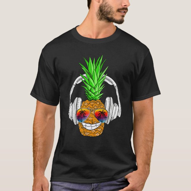 Camiseta Sunglasses Pineapple Headphones Aloha Hawaii Luau  (Frente)