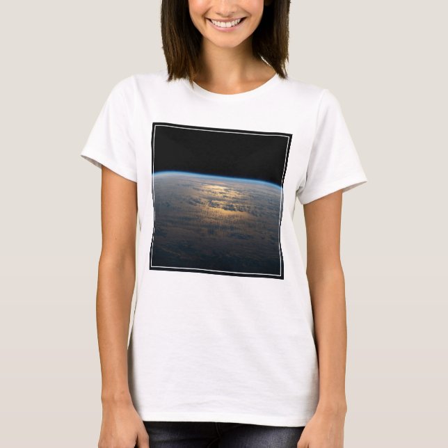 Camiseta Sunglint Beams De Um Pacífico Sul Parcialmente Nub (Frente)
