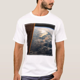 Camiseta Sunglint Beams No Mar De Celebes No Sudeste Asiáti