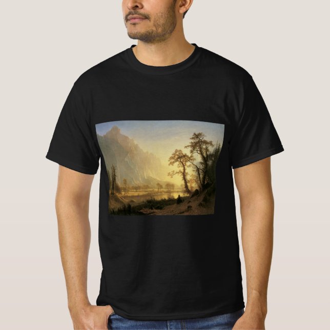 Camiseta Sunrise, Vale do Yosemite, por Albert Bierstadt (Frente)