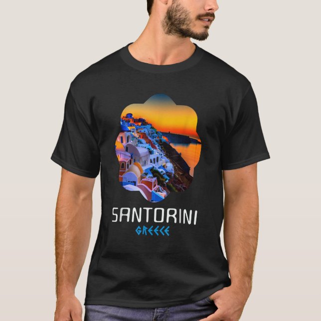 Camiseta Sunset In Santorini Greece Painting (Frente)