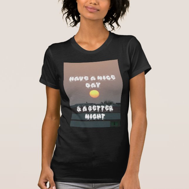 Camiseta Sunset ouro com boas intenções de dia/noite (Frente)