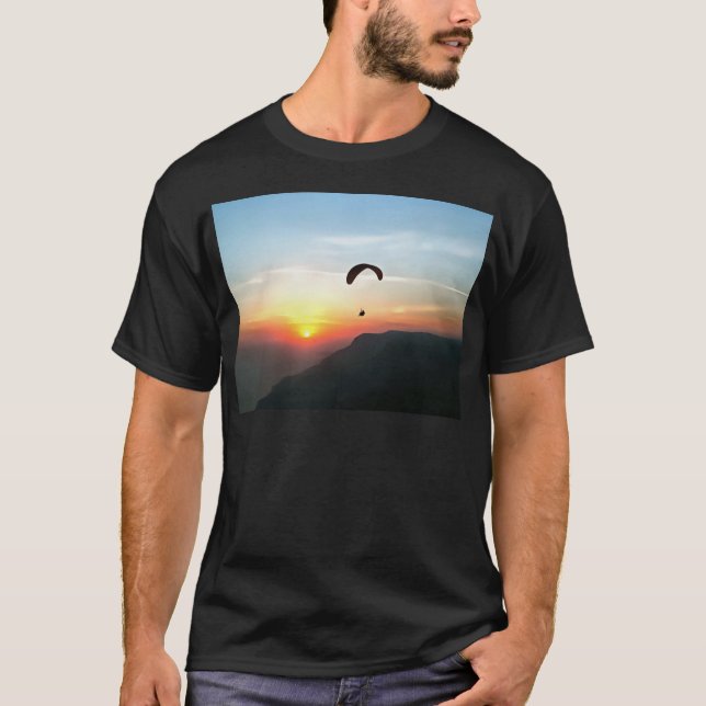 Camiseta Sunset Paraglide Wanderlust Arte Esportiva Extreme (Frente)