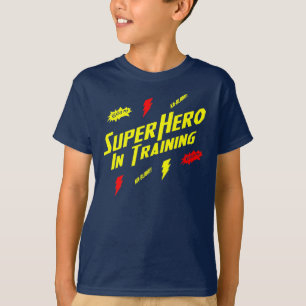 Camiseta Super-herói dos miúdos no t-shirt do treinamento -