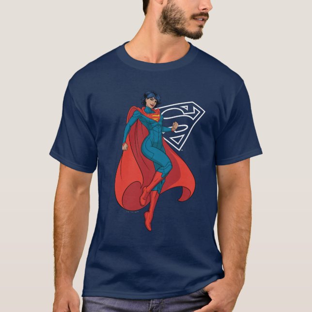 Camiseta Supergirl Hovering in Blue Suit (Frente)