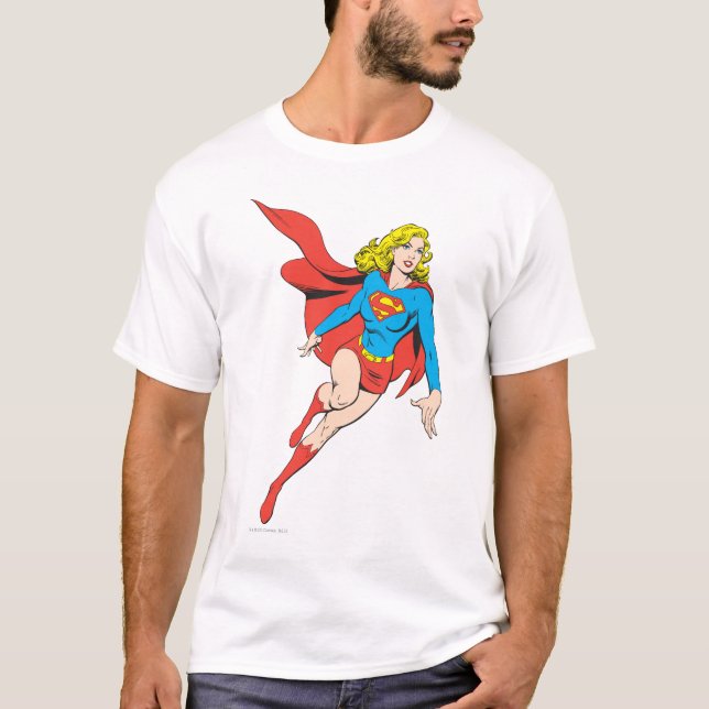Camiseta Supergirl no movimento (Frente)