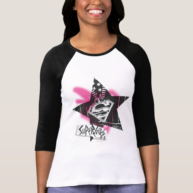 Camiseta Supergirl Pink Spray Paint Star (Frente)