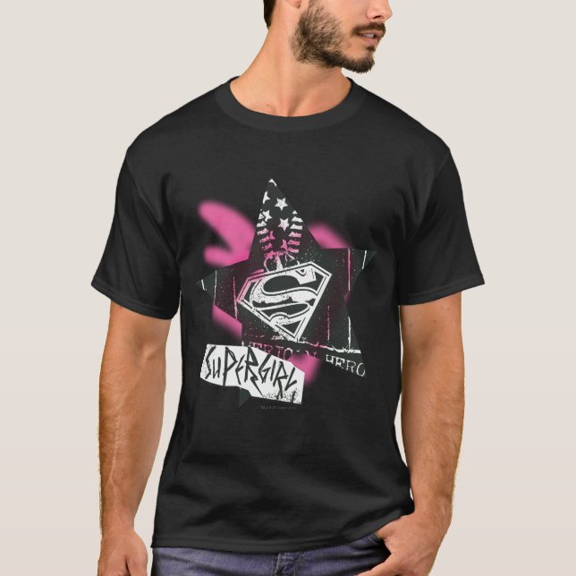 Camiseta Supergirl Pink Spray Paint Star (Frente)