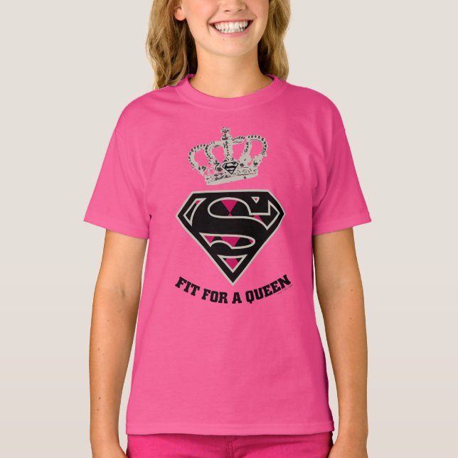 Camiseta Supergirl S-Shield "Ajustado Por Uma Rainha" (Frente)