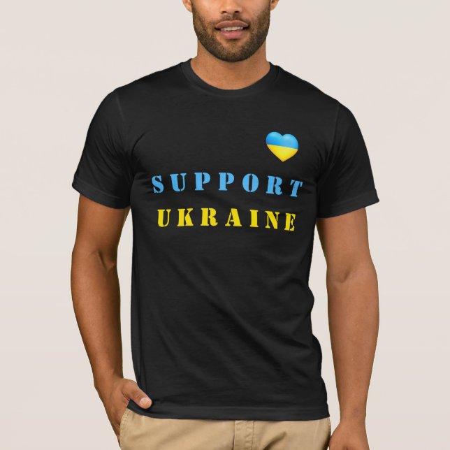 Camiseta Suportar a Ucrânia T-Shirt Ucraniano Flag Heart (Frente)