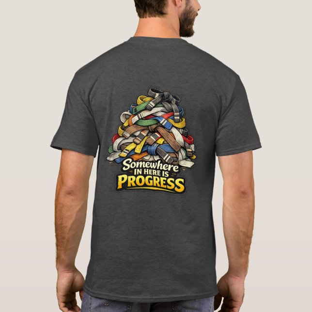 Camiseta Suprimentos do Sensei em Algum Lugar Aqui Está o P (Verso)