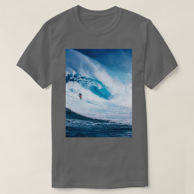 Camiseta Surfar em ondas extremas (Frente do Design)
