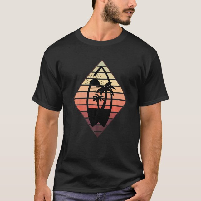 Camiseta Surfborização com estilo retro surfando surfadores (Frente)