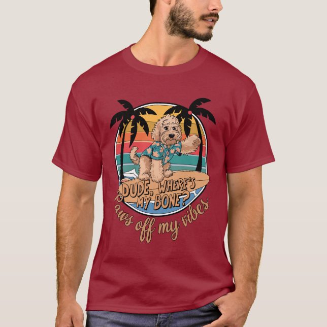 Camiseta Surfe as Vibrações do Goldendoodle – Cara, Onde Es (Frente)