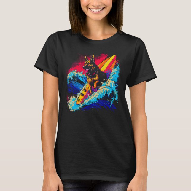 Camiseta Surfe no Surf do Cachorro de Arte (Frente)