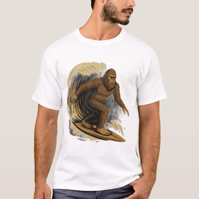 Camiseta Surfing Bigfoot (Frente)