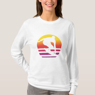 Camiseta Surfista Retro Surfando ao Pôr do Sol