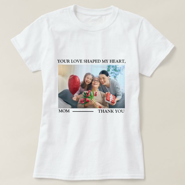 Camiseta Surpresa de presente de Dia da Mãe Única (Frente do Design)