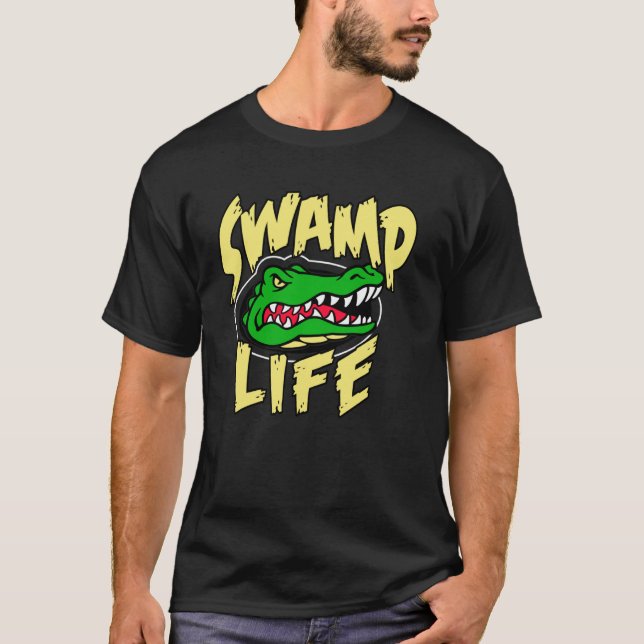 Camiseta Swamp Alligator Living Life (Frente)