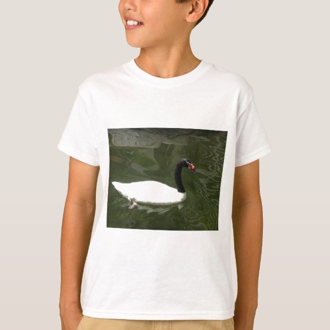 Camiseta Swan preto e branco (Frente)