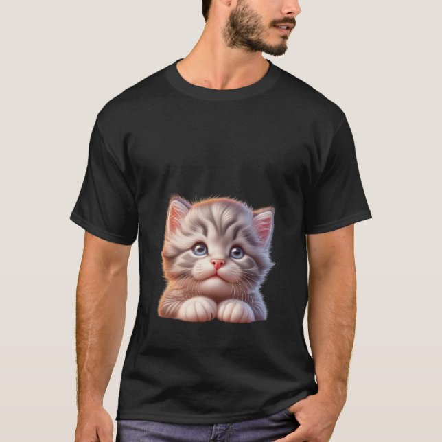Camiseta Sweet Fluffy Grey Kitten Blue Eyes Art  ✨🐾💙 (Frente)