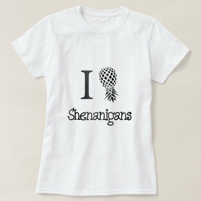 Camiseta Swingers I Love Shenanigans Pineapple St Patricks (Frente do Design)