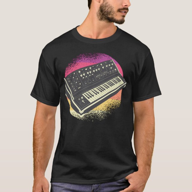 Camiseta Synthesizer Electronic Music Banda Music (Frente)