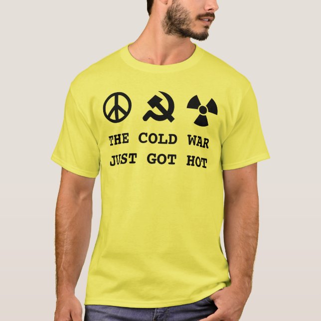 Camiseta T B da guerra fria (Frente)