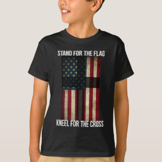 Camiseta T cristão patriótico do deus dos EUA da cruz da