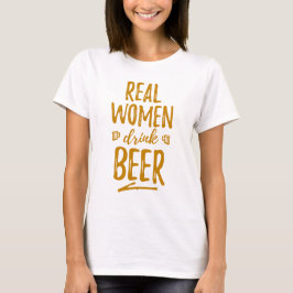 Camiseta T da cerveja da bebida das mulheres reais