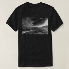 Camiseta T de aço da imagem do cais B&W