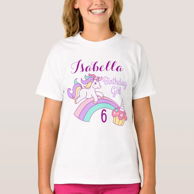 Camiseta T do aniversário do cupcake do unicórnio Zazzle Brasil